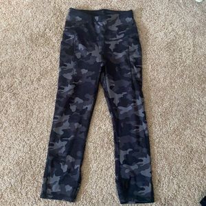 Target Capri leggings WORN ONCE